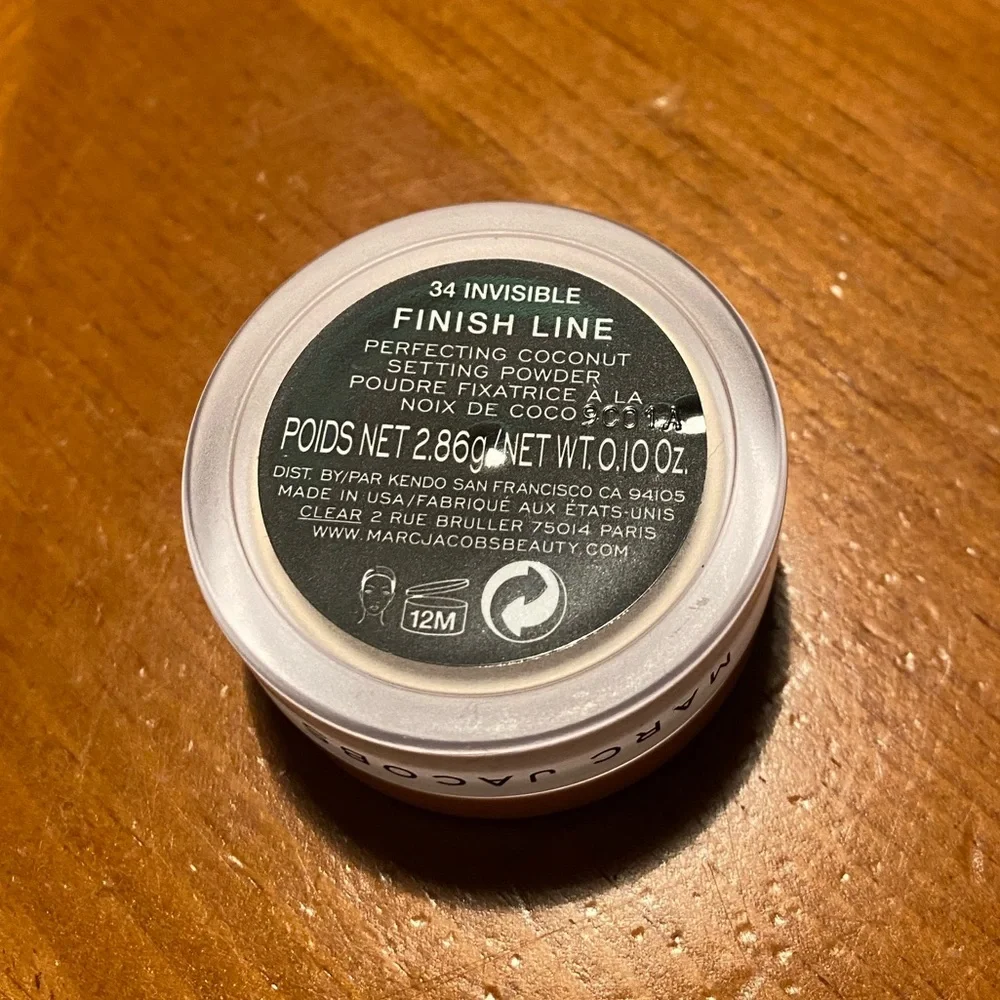 Marc Jacobs Finish Line Perfecting Coconut Setting Powder